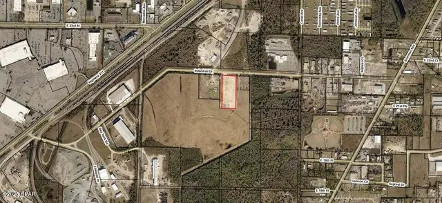 $3,700 | 2110 Industrial Drive, Panama City, FL 32405