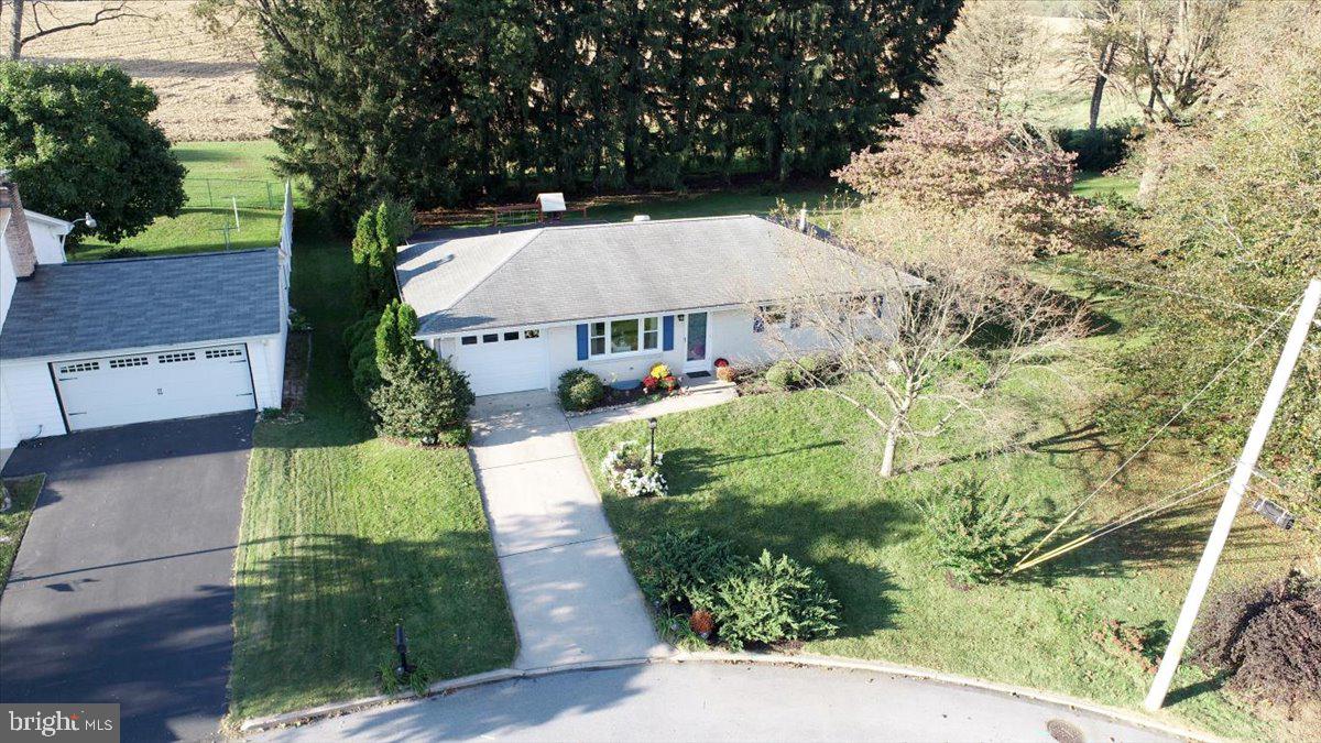 112 Robin Road Hershey, PA 17033 - Photo 42 of 57 Gallery Image 42