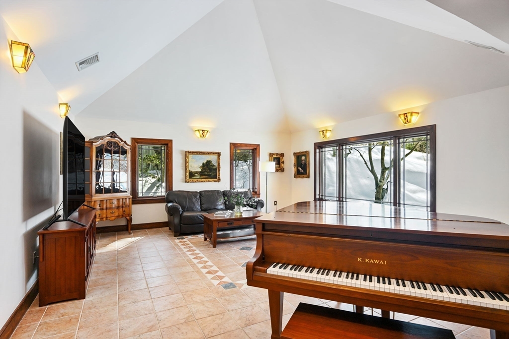 72 Meriam Street Lexington, MA 02420 - Photo 22 of 42