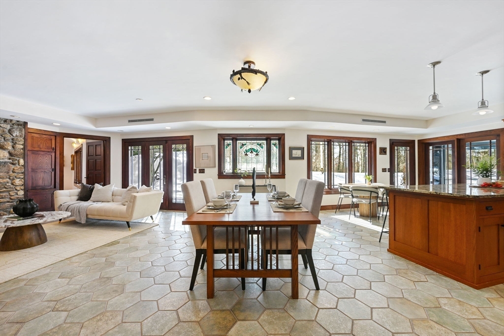 72 Meriam Street Lexington, MA 02420 - Photo 4 of 42