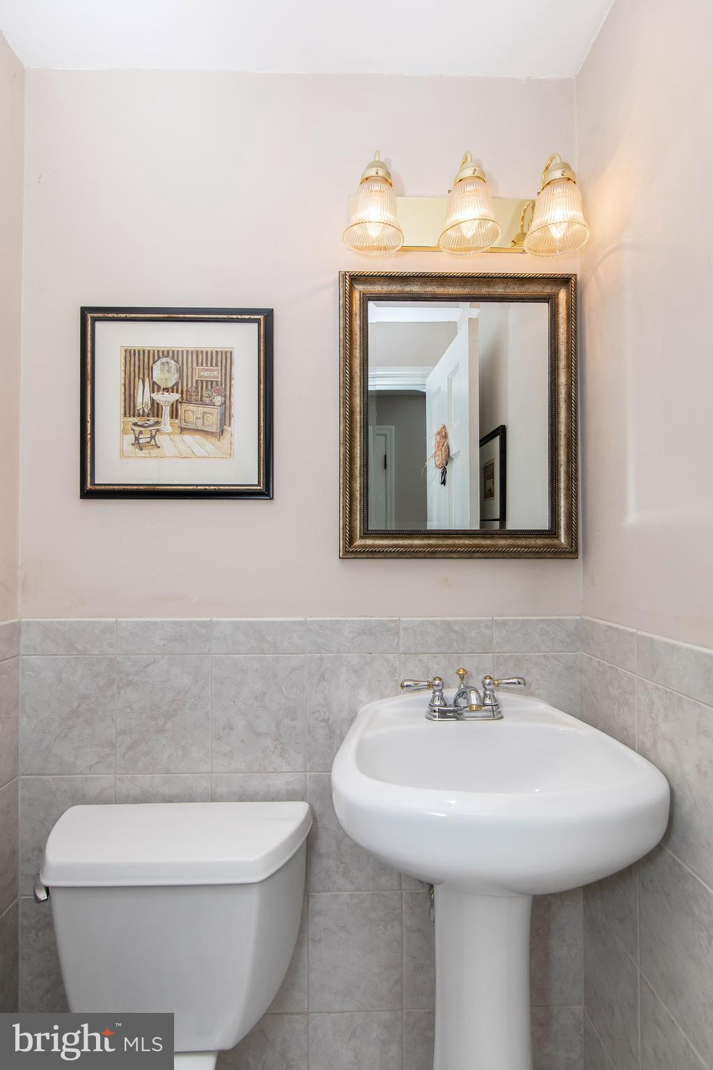 107 West Riding Road Cherry Hill, NJ 08003 - Photo 29 of 44 Powder Room