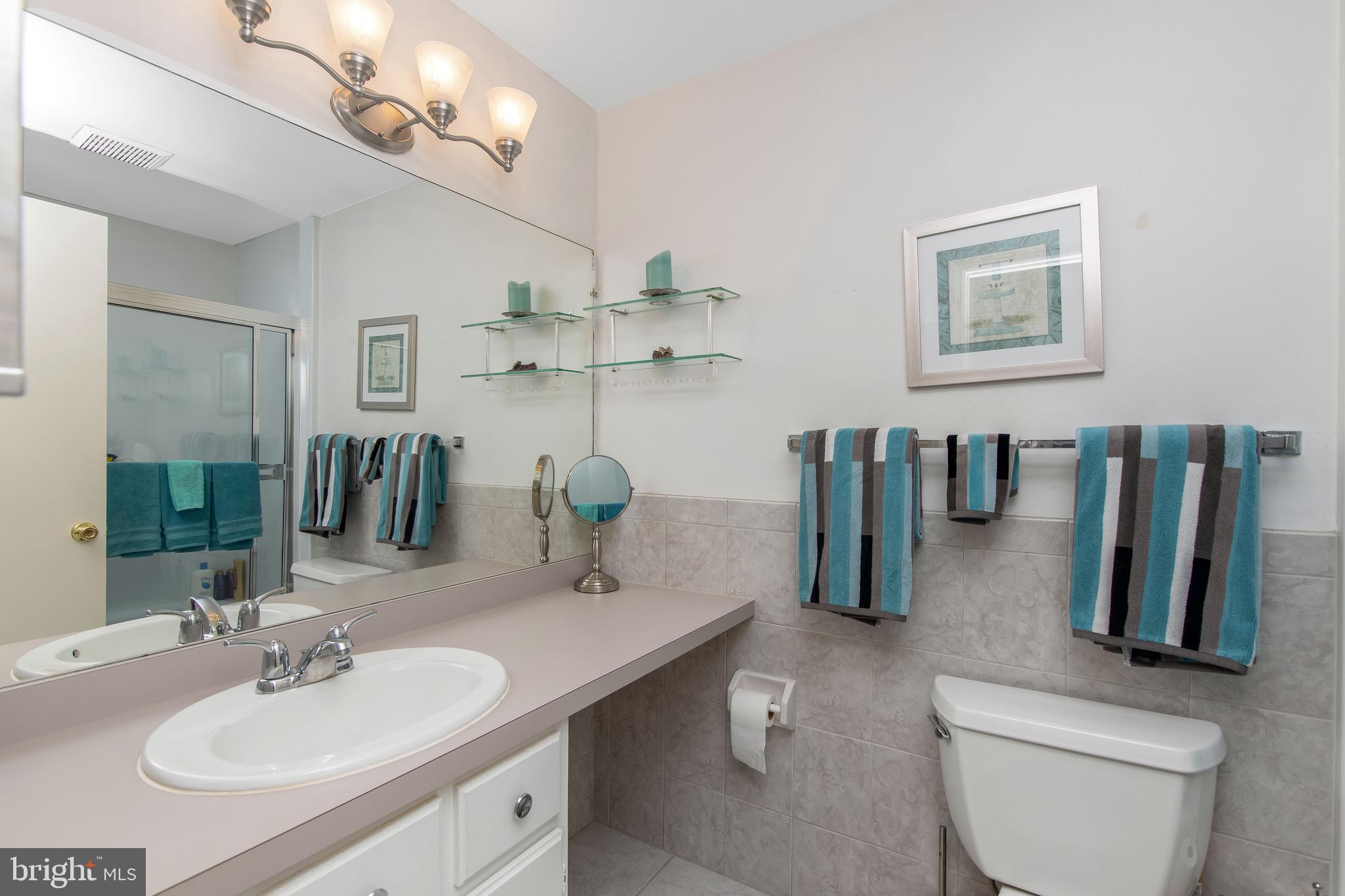 107 West Riding Road Cherry Hill, NJ 08003 - Photo 37 of 44 Bathroom 2