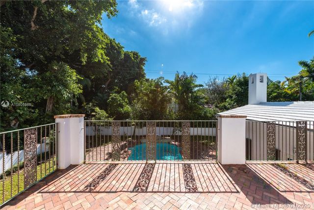 $1,485,000 | 1200 South Greenway Drive, Coral Gables, FL 33134
