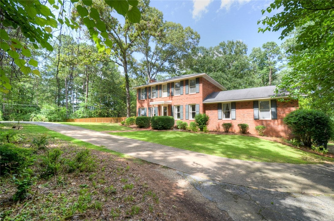 2115 Country Squire Road Auburn, AL 36830 - Photo 3 of 29 Gallery Image 3