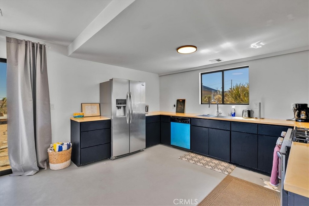 7119 Saddleback Road Joshua Tree, CA 92252 - Photo 12 of 52 Gallery Image 12
