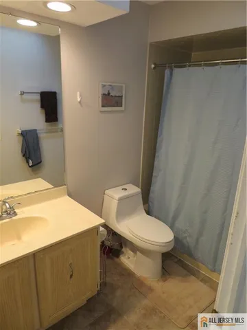 $3,200 | 601 Maplecrest Road, Edison, NJ 08820