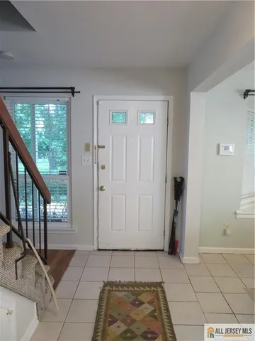 $3,200 | 601 Maplecrest Road, Edison, NJ 08820