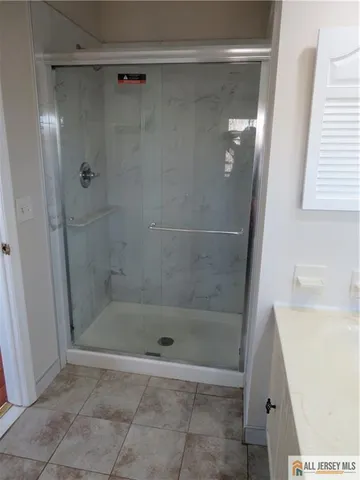 $3,200 | 601 Maplecrest Road, Edison, NJ 08820