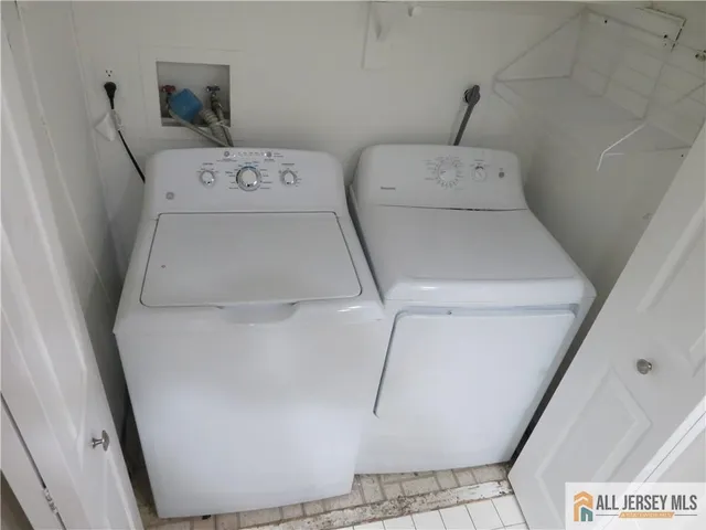 $3,200 | 601 Maplecrest Road, Edison, NJ 08820