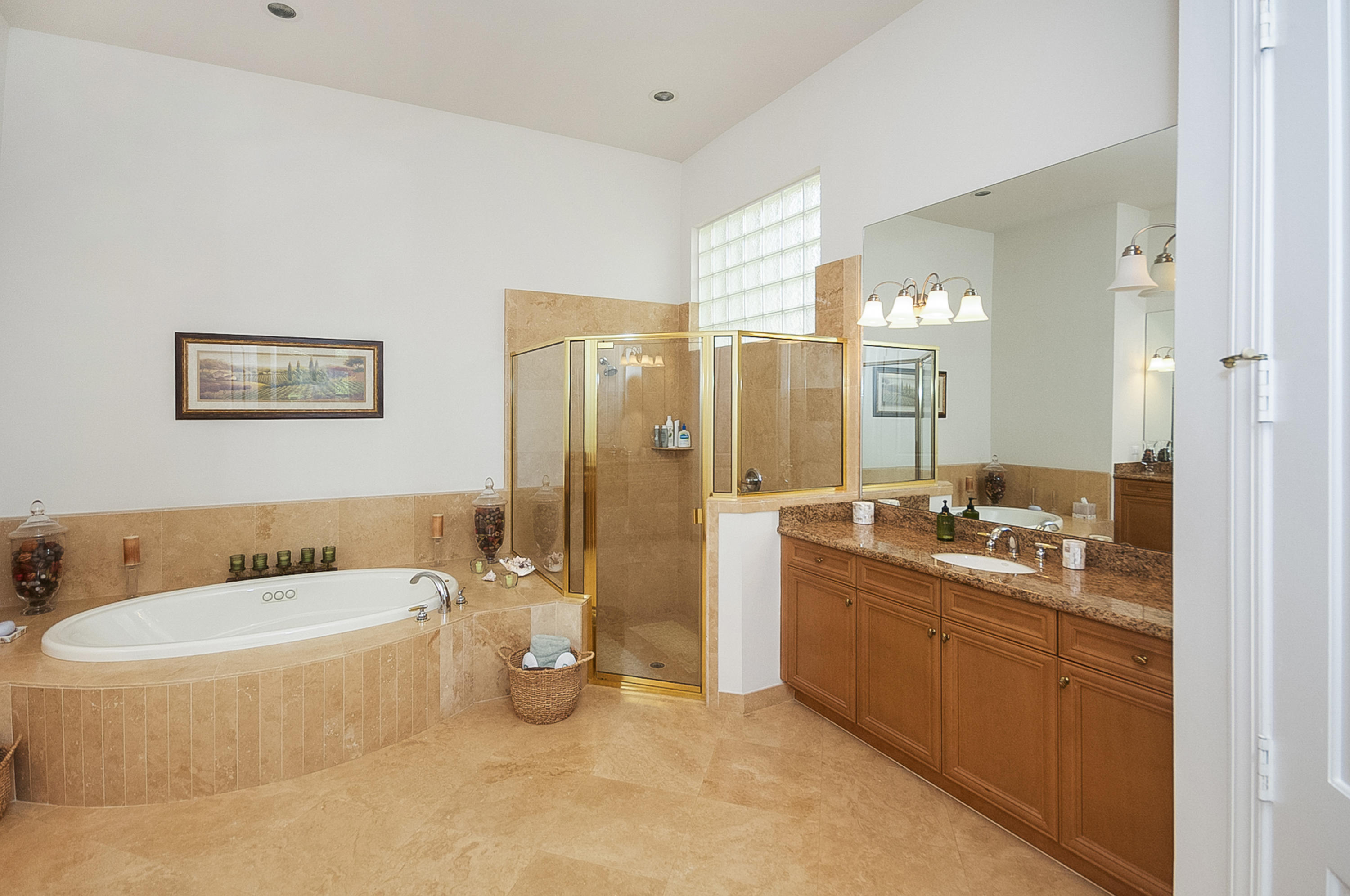8173 Valhalla Drive Delray Beach, FL 33446 - Photo 17 of 59 MASTER BATH