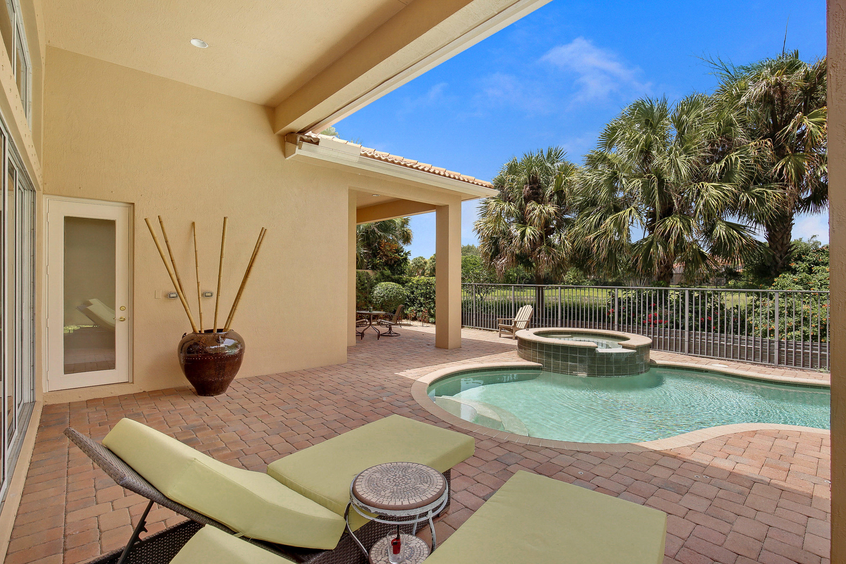 8173 Valhalla Drive Delray Beach, FL 33446 - Photo 33 of 59 COVERED LANAI
