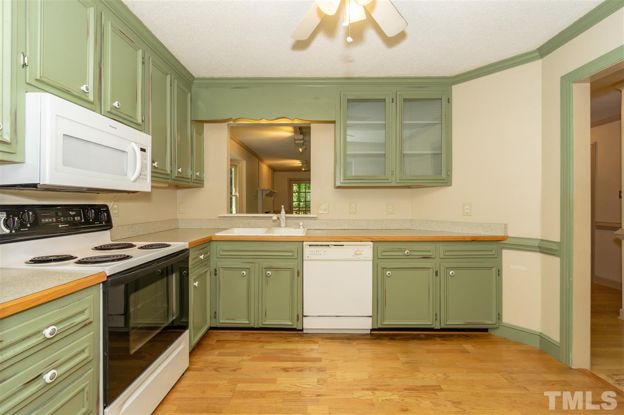7309 Wilderness Road Raleigh, NC 27613 - Photo 4 of 18
