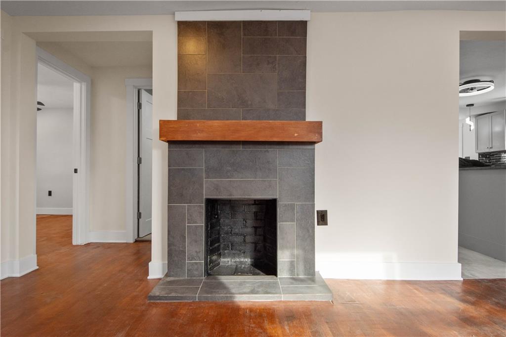 933 Boyce Road Bridgeville, PA 15017 - Photo 7 of 37