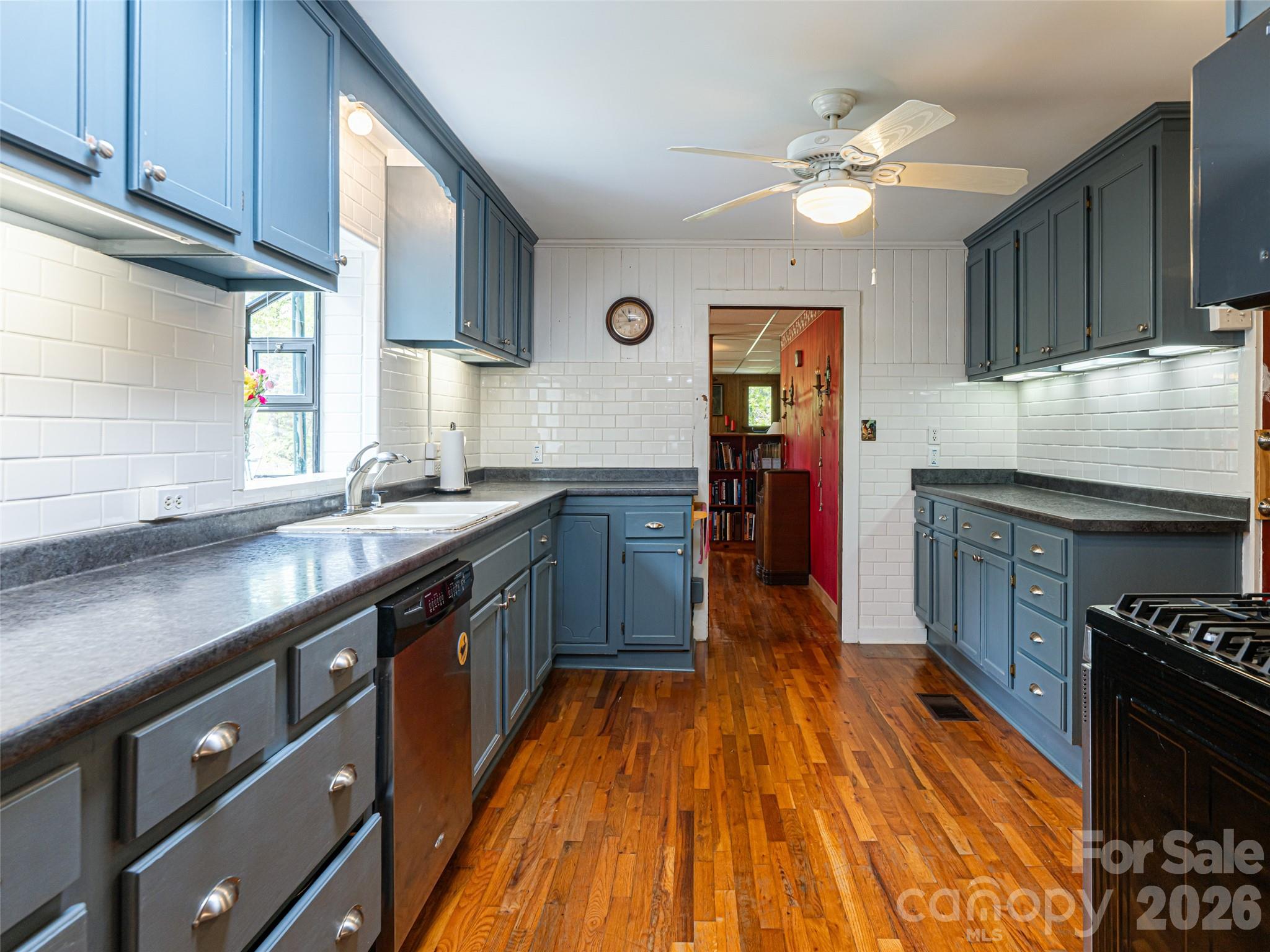 93 Clarks Chapel Road Weaverville, NC 28787 - Photo 11 of 47