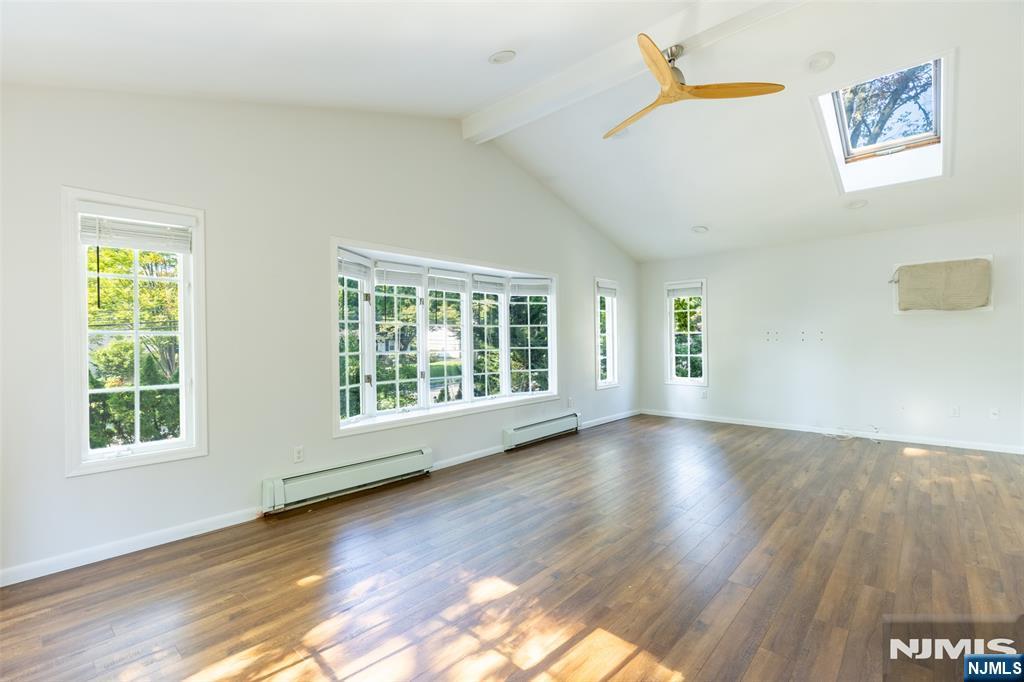43 Spring Valley Avenue Paramus, NJ 07652 - Photo 7 of 20 Gallery Image 7