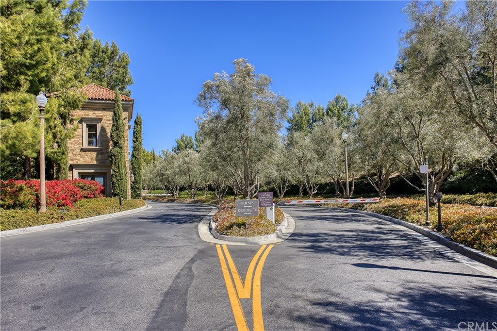 66 Como Irvine, CA 92618 - Photo 3 of 38