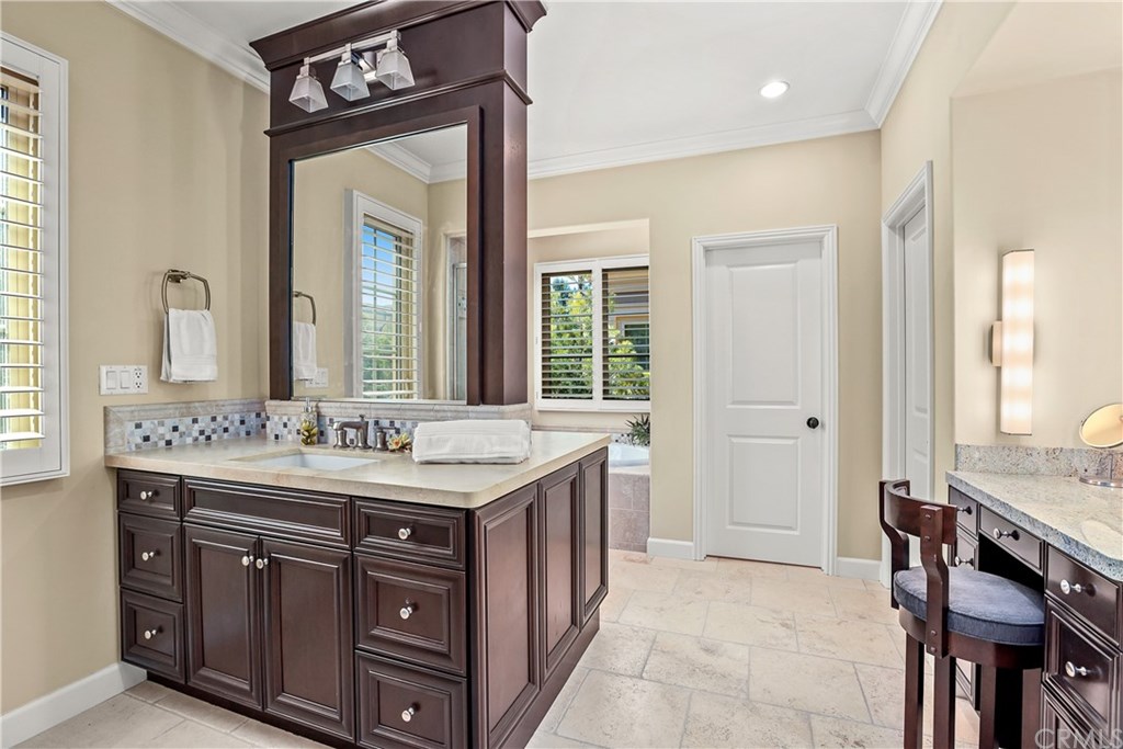 66 Como Irvine, CA 92618 - Photo 24 of 38