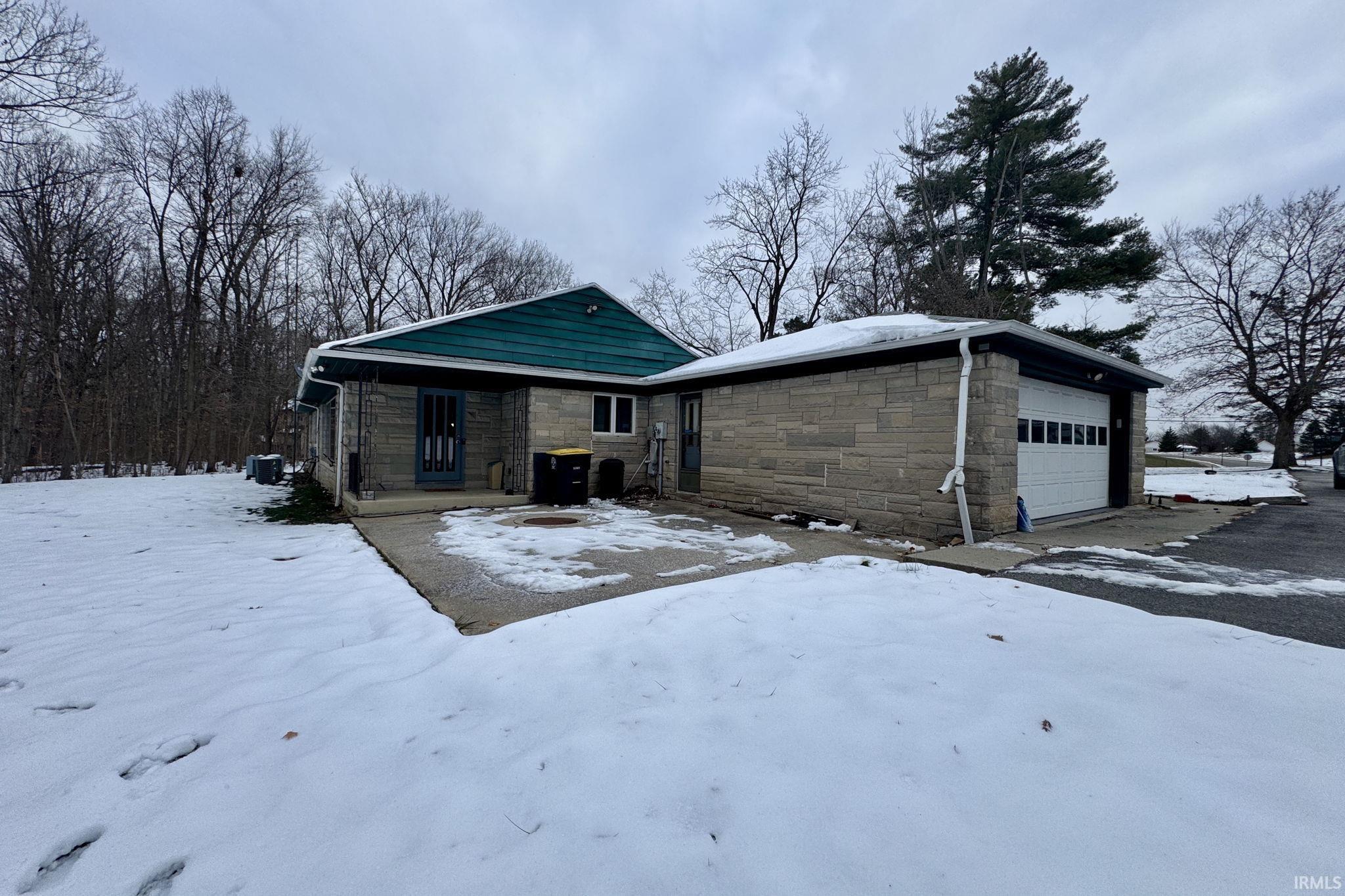 7445 North Clinton Street Fort Wayne, IN 46825 - Photo 18 of 25
