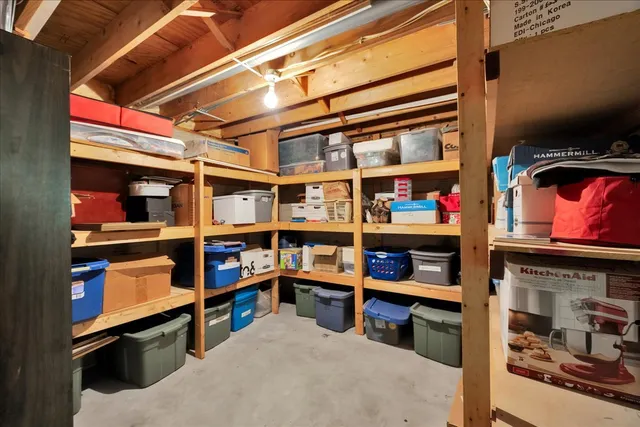 a view of a storage & utility room