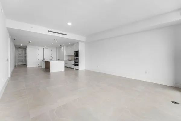 $14,200 | 220 Lake Shore Drive, Unit 1006, Lake Park, FL 33403