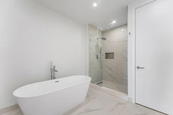 $14,200 | 220 Lake Shore Drive, Unit 1006, Lake Park, FL 33403