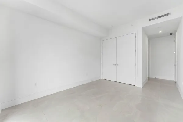 $14,200 | 220 Lake Shore Drive, Unit 1006, Lake Park, FL 33403