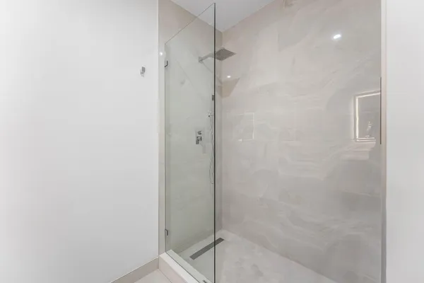 $14,200 | 220 Lake Shore Drive, Unit 1006, Lake Park, FL 33403