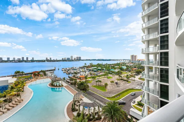 $14,200 | 220 Lake Shore Drive, Unit 1006, Lake Park, FL 33403