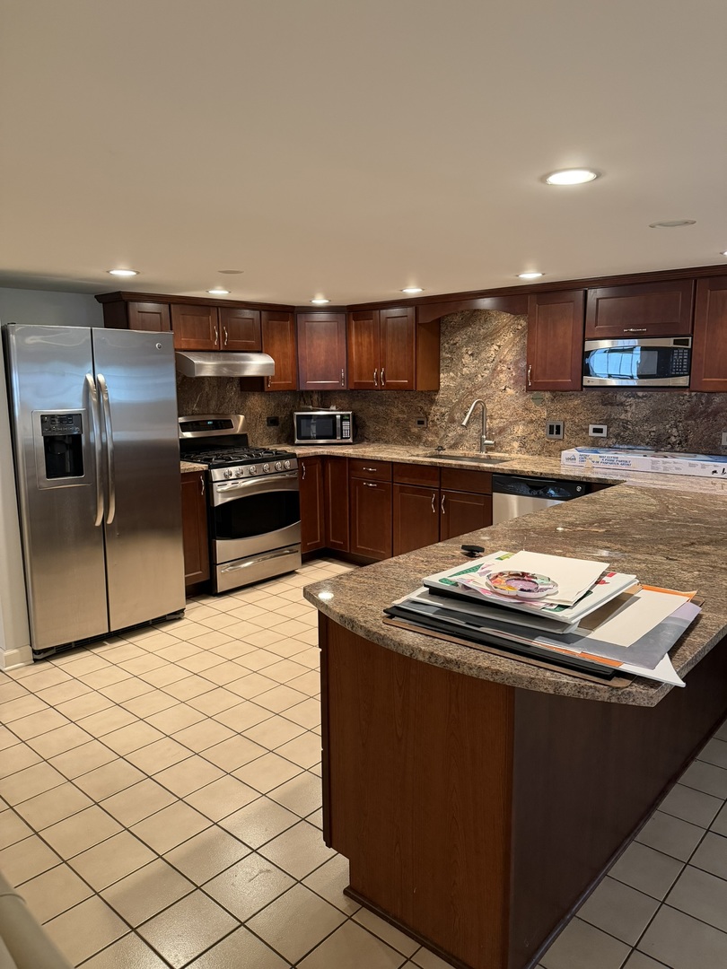 830 North Northwest Highway, Unit G Park Ridge, IL 60068 - Photo 2 of 15