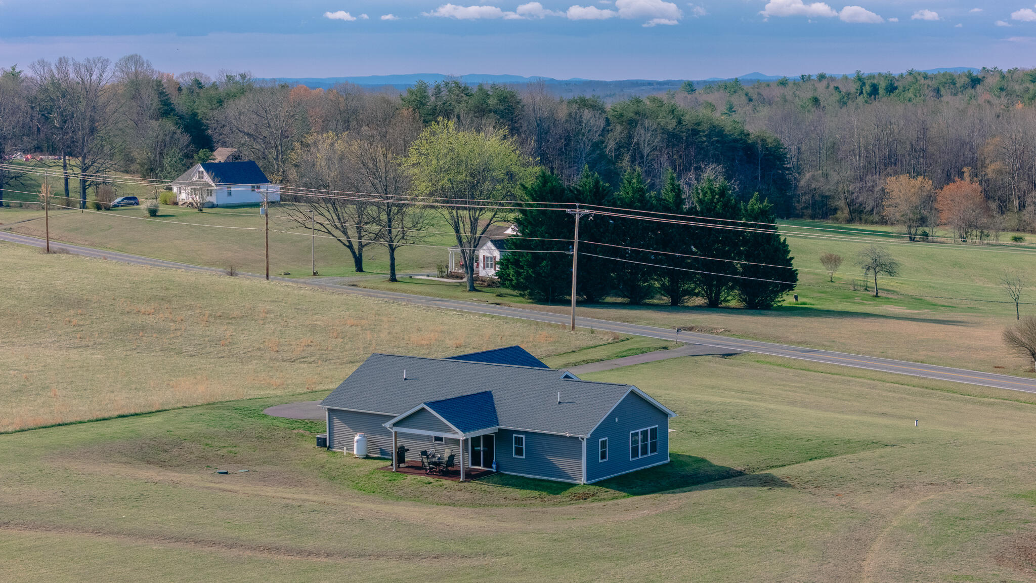 3546 Edwardsville Road Hardy, VA 24101 - Photo 28 of 29 a swimming pool with mountain view