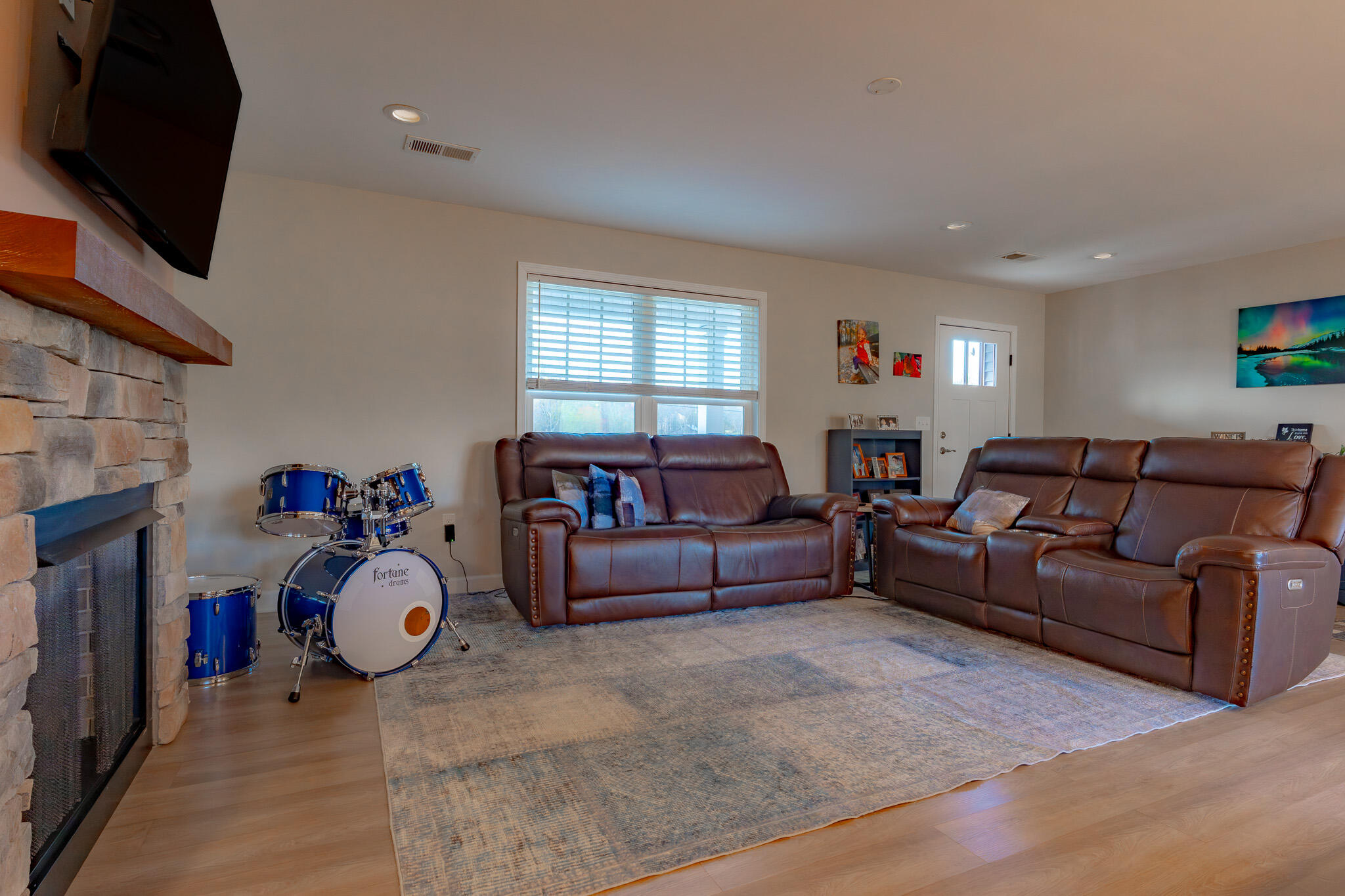 3546 Edwardsville Road Hardy, VA 24101 - Photo 4 of 29 a living room with furniture and a flat screen tv