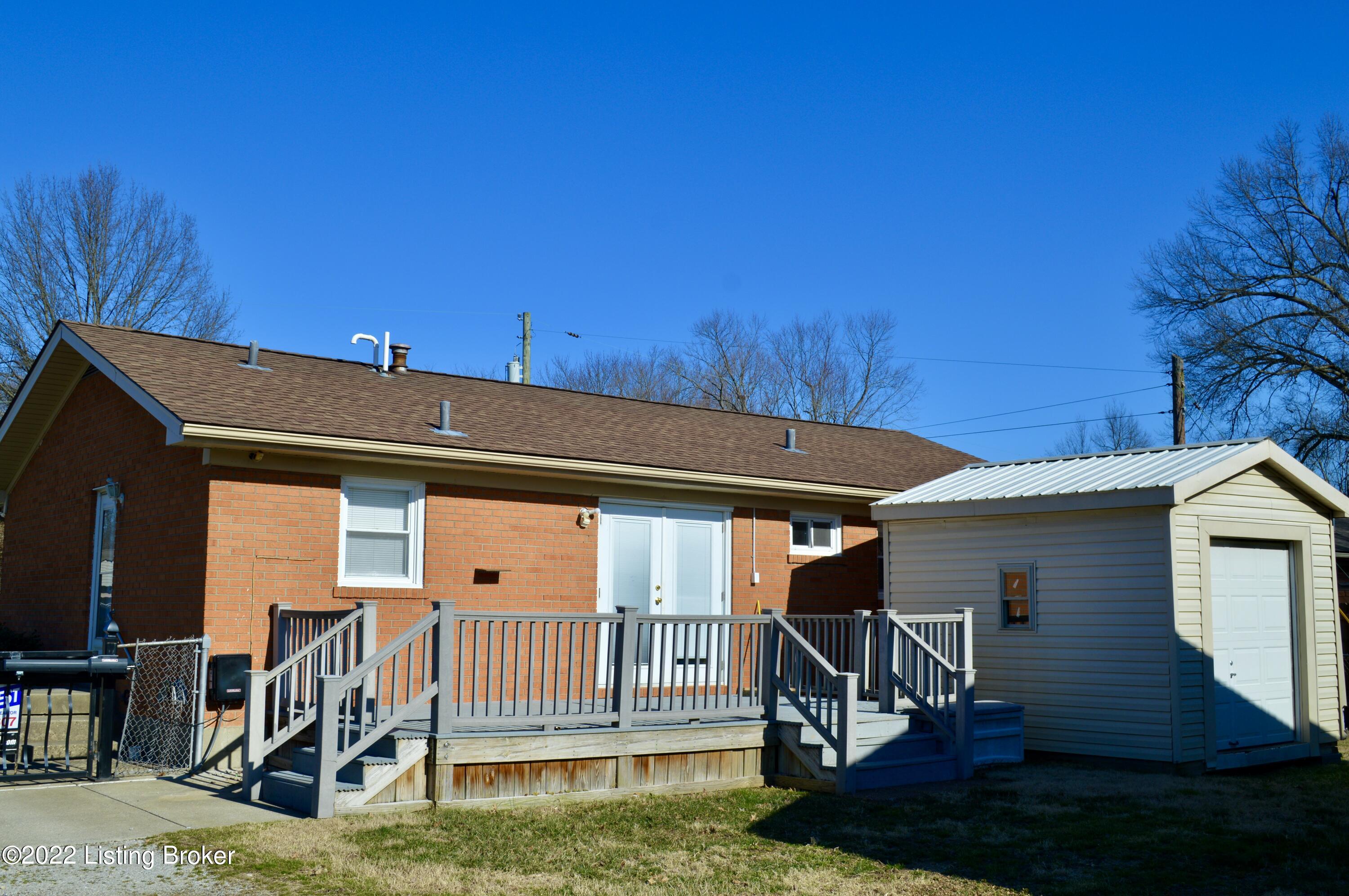 5504 Maryman Road Louisville, KY 40258 - Photo 7 of 26 8B00464A-9DC5-4AFD-8312-50EF52CAE452_1_2