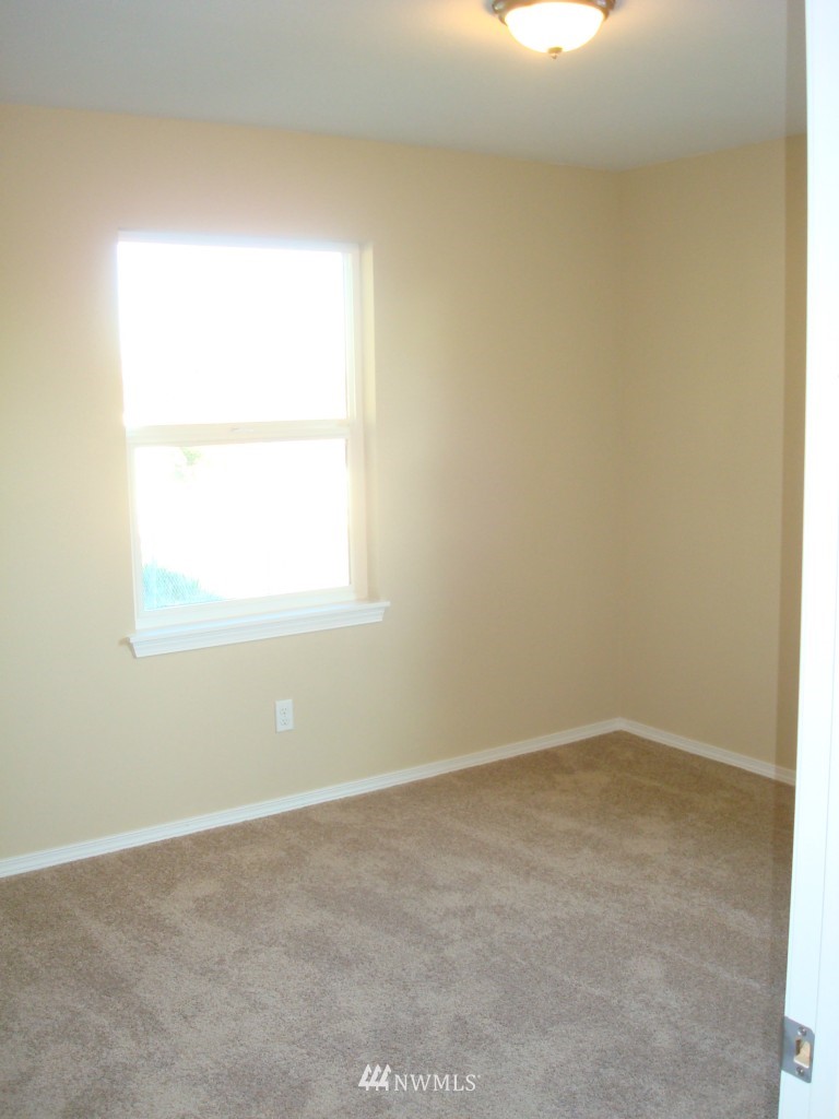 3219 Southwest Roxbury Street Seattle, WA 98126 - Photo 3 of 11 Gallery Image 3