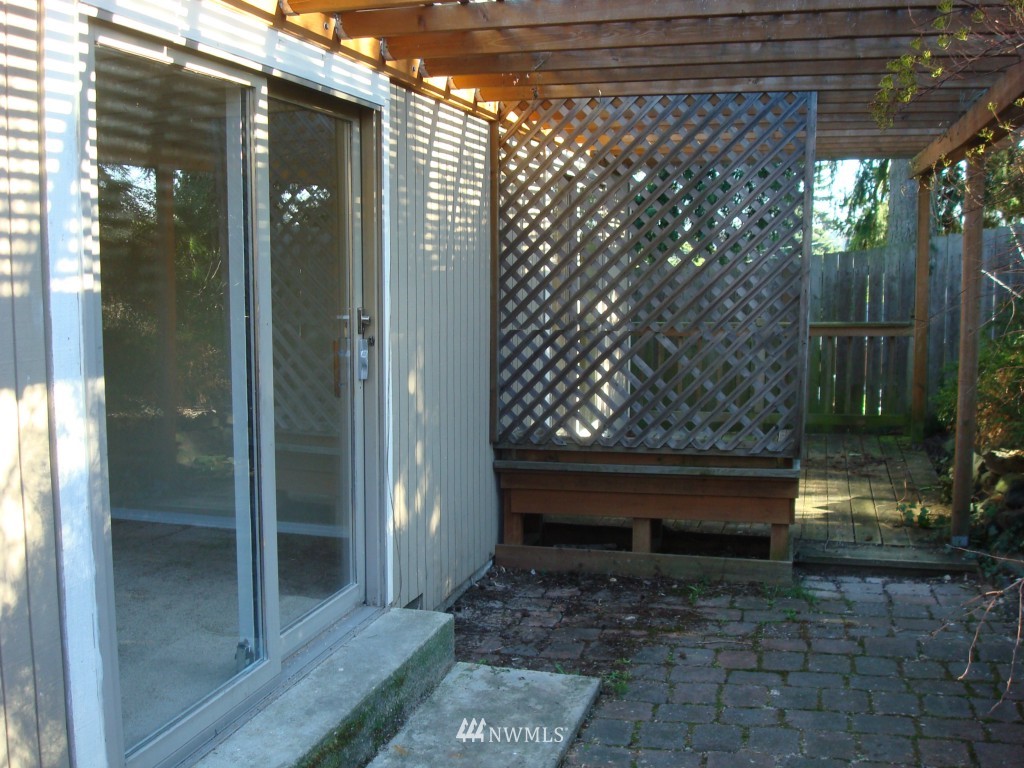 3219 Southwest Roxbury Street Seattle, WA 98126 - Photo 10 of 11 Gallery Image 10