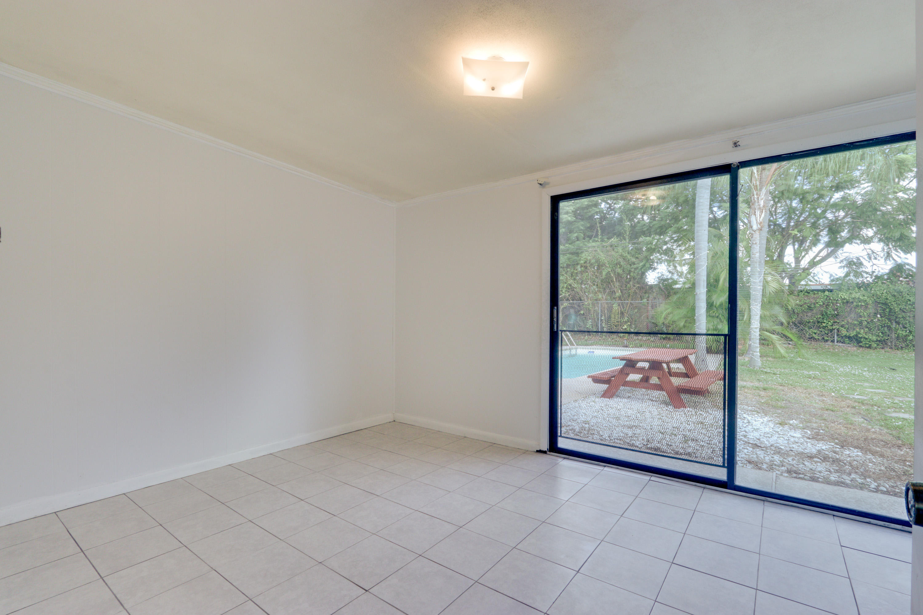 336 Mid Pines Road Palm Springs, FL 33461 - Photo 25 of 40 Bedroom 3
