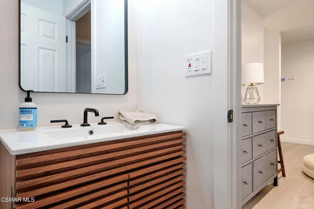 $2,899,000 | 11523 Vienna Way, Mar Vista, CA 90066