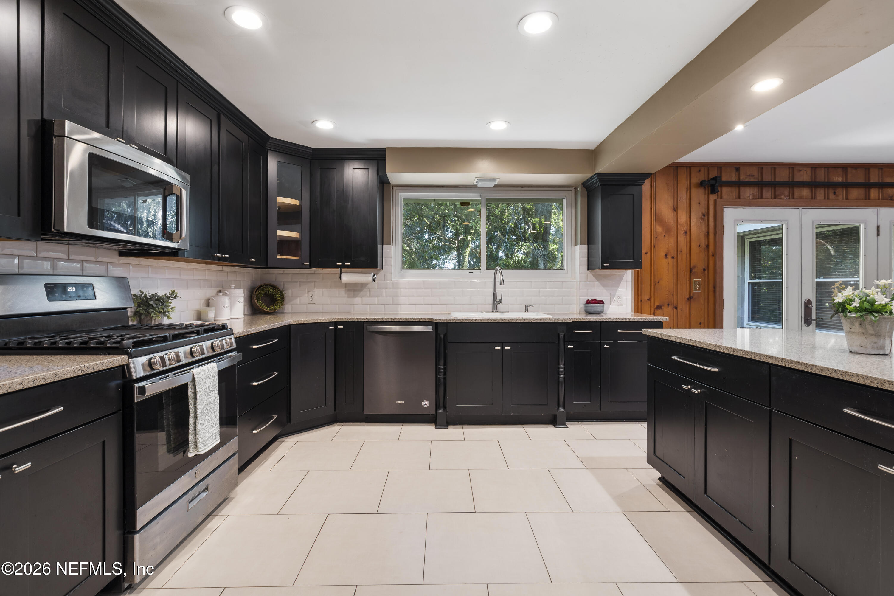 1753 Jork Road Jacksonville, FL 32207 - Photo 11 of 39 DSC01976