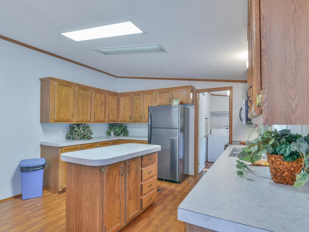 276-288 Rockingham Road Johnson City, TN 37615 - Photo 11 of 36 All Brand new SS appliances