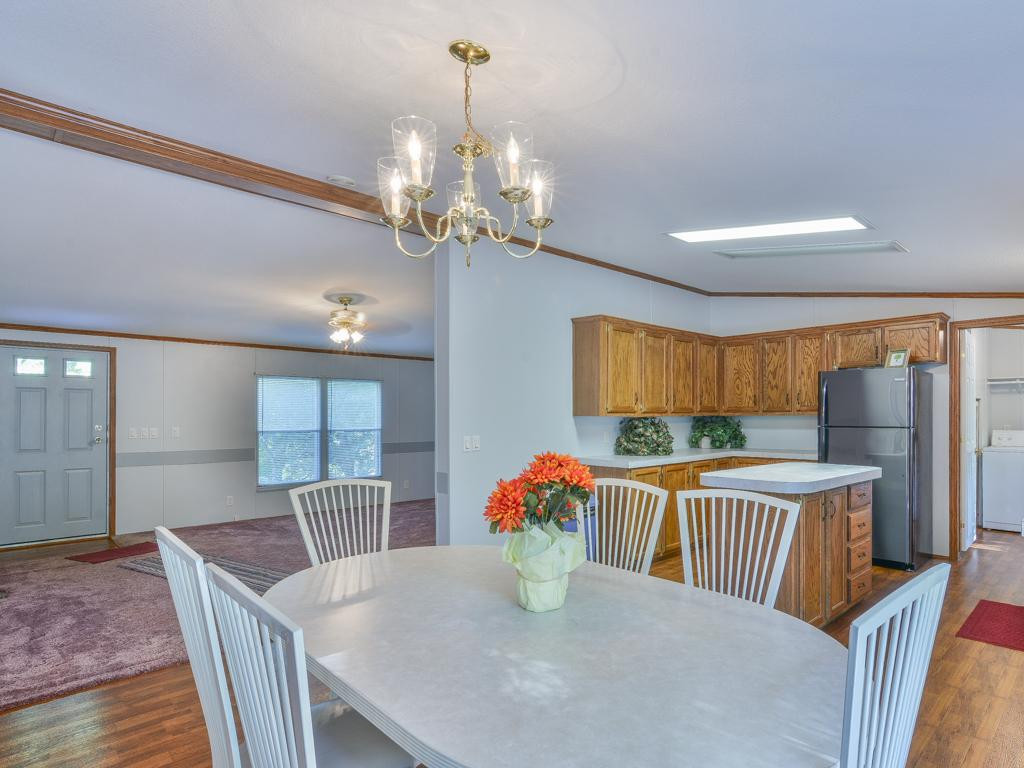 276-288 Rockingham Road Johnson City, TN 37615 - Photo 10 of 36 Dining area