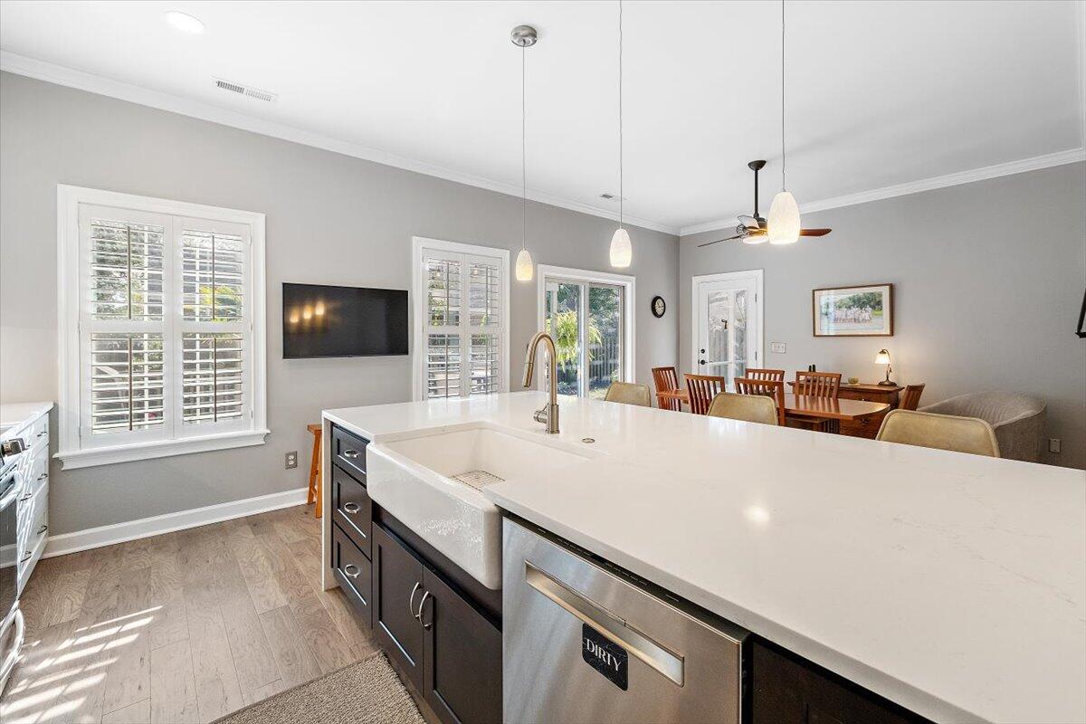 812 Natchez Circle Mount Pleasant, SC 29464 - Photo 8 of 36 14-BN0A8548