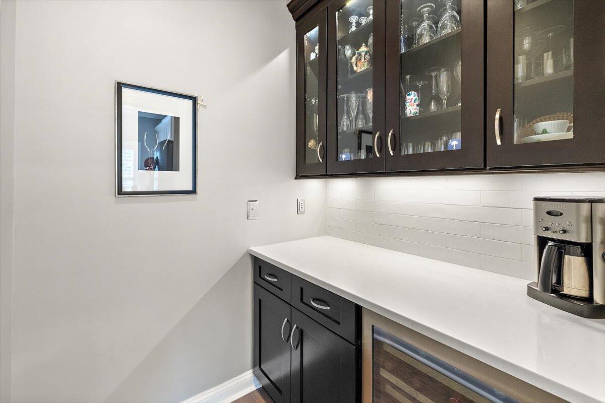 812 Natchez Circle Mount Pleasant, SC 29464 - Photo 10 of 36 16-BN0A8554