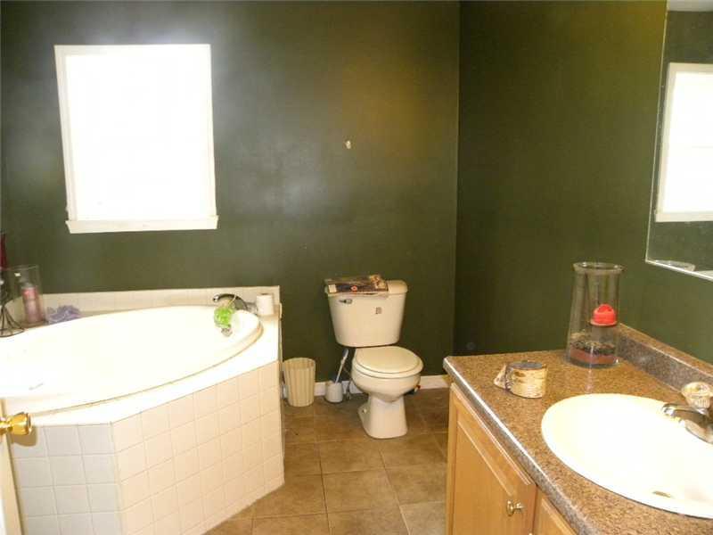799 Church Hill Road Leeds, ME 04263 - Photo 15 of 19 Master Bath/Spa.