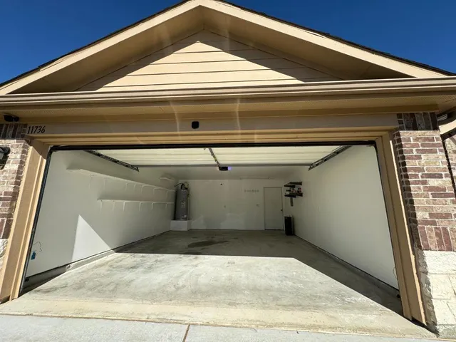 $1,900 | 11736 Carbrook Road, Manor, TX 78653