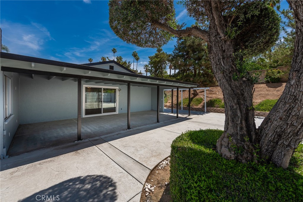 6414 Foster Drive Riverside, CA 92506 - Photo 6 of 46