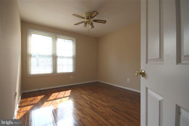 6355 English Ivy Way Springfield, VA 22152 - Photo 16 of 18 Bedroom