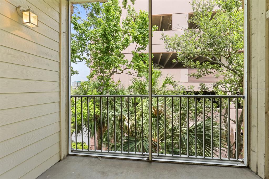 5302 Bay Club Circle Tampa, FL 33607 - Photo 17 of 43