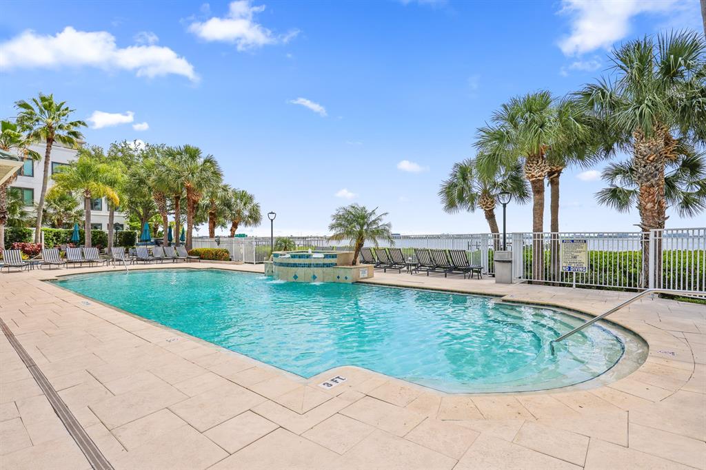 5302 Bay Club Circle Tampa, FL 33607 - Photo 28 of 43