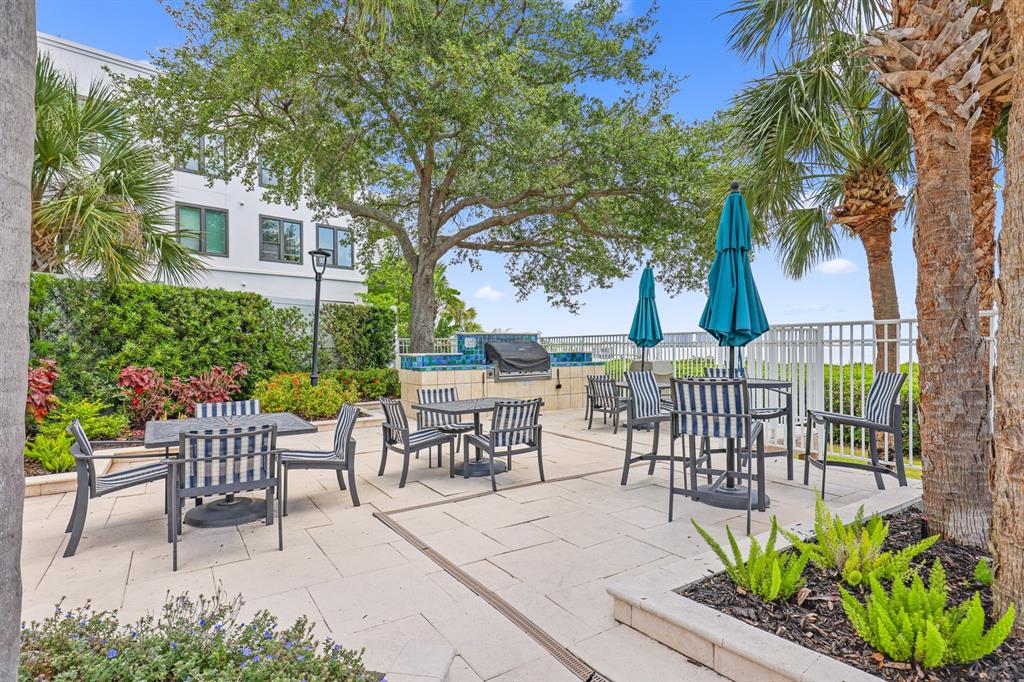 5302 Bay Club Circle Tampa, FL 33607 - Photo 32 of 43
