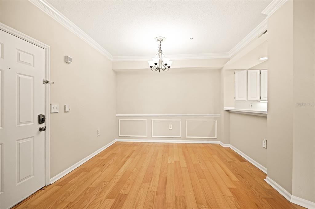 5302 Bay Club Circle Tampa, FL 33607 - Photo 7 of 43