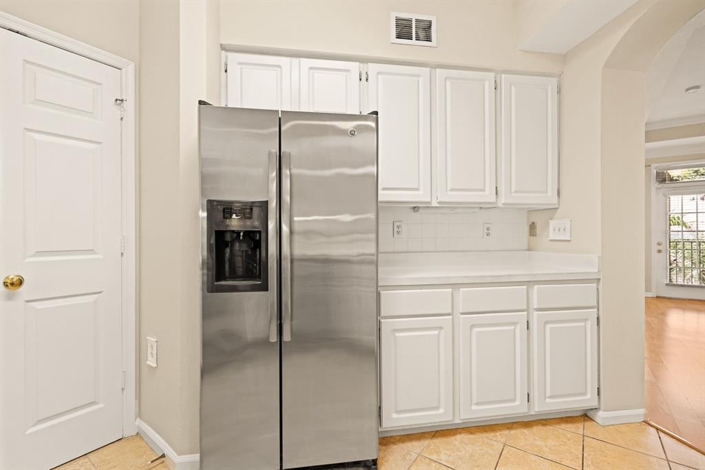 5302 Bay Club Circle Tampa, FL 33607 - Photo 10 of 43